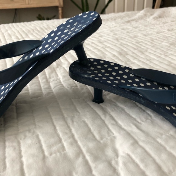 Not Rated Navy and White Polka Dot Sandals Waterproof 1” heal - Picture 9 of 11